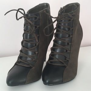 Style&Co. Bootie (size 7)